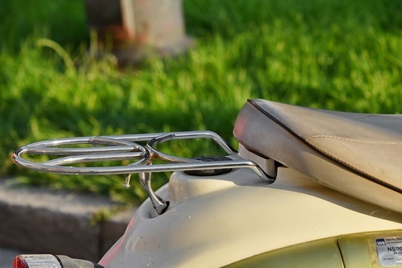 detail, leather, moped, nostalgia, seat, device, outdoors, grass, nature, vehicle