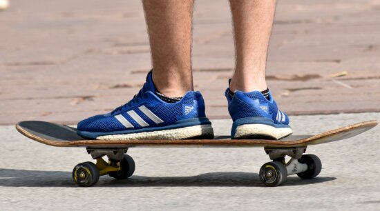 extreme, legs, pavement, skateboard, sneakers, sport, sports, board, skate, foot