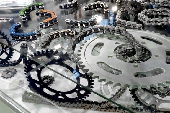 chain, factory, gear, metal, metalware, parts, production, products, reflection, shop