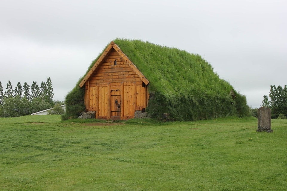 Free picture: cottage, green grass, house, landscape, lawn, structure ...