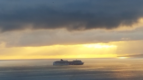 cruise ship, foggy, storm, sea, ship, beach, water, sunset, sun, sunrise