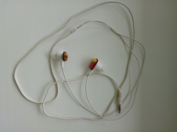 cable, detail, electronics, headset, material, object, sound, technology, white, wires