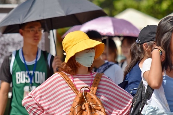 군중, 얼굴, 마스크, 보호, 사람들, 우산, 거리, 축제, 여자, 아이