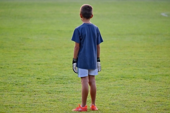 Момче, дете, футболист, дете в училище, футбол, спорт, трева, играч, спортист, лято