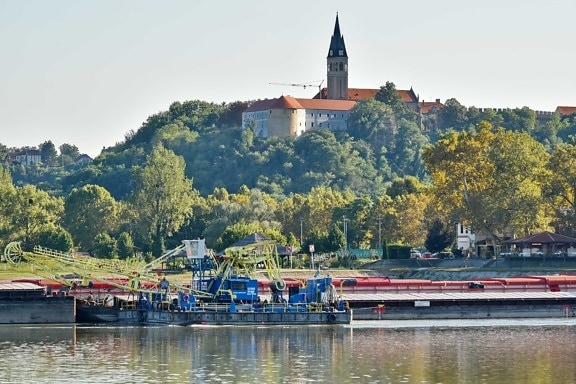 barge, crane, tugboat, castle, boat, water, river, watercraft, vehicle, architecture