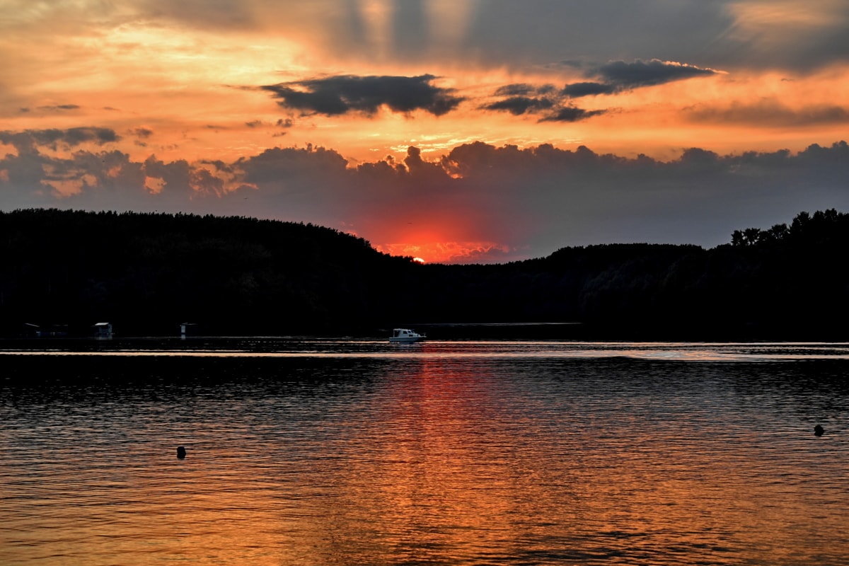 hermosa foto, Cumulus, junto al lago, paisaje, rayos de sol, puesta de sol, Yates, Costa, Lago, sol