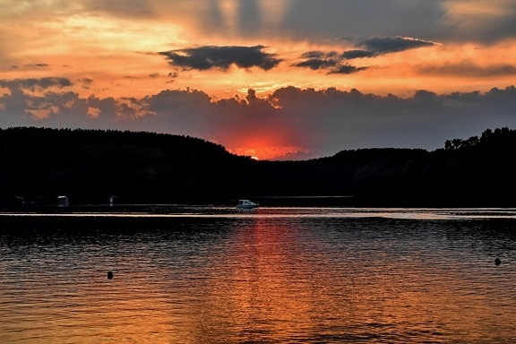 smukt foto, Cumulus, ved søen, landskab, solens stråler, solnedgang, lystbåde, kyst, søen, solen