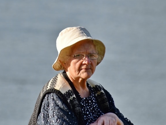 eyeglasses, grandmother, hands, hat, lifestyle, pensioner, photo model, portrait, profile, side view