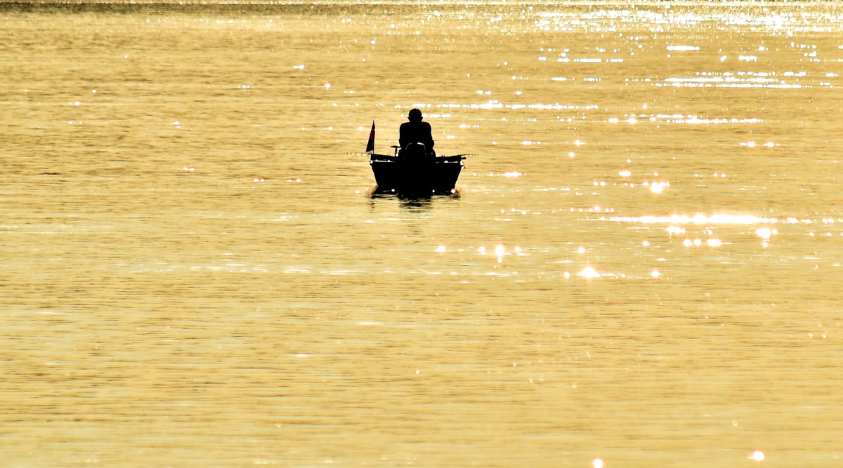 afstand, Visser, vissersboot, gouden gloed, schaduw, silhouet, water, peddel, boot, strand