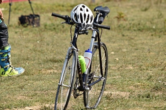mountain bike, wheel, cycle, bike, cycling, sport, bicycle, recreation, seat, grass