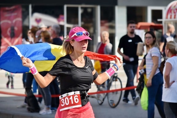 nhà vô địch, cạnh tranh, cuộc thi, lá cờ, chân đua, cuộc thi sức dẻo dai, niềm tự hào, Romania, thể thao, đường phố