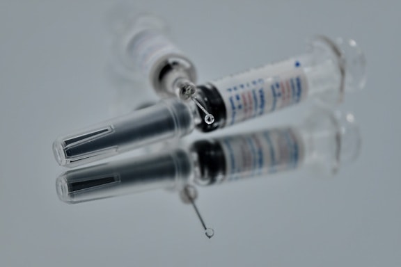 COVID-19, coronavirus vaccine, vaccination, cure, medical care, SARS-CoV-2, scientific research, vaccine, syringe