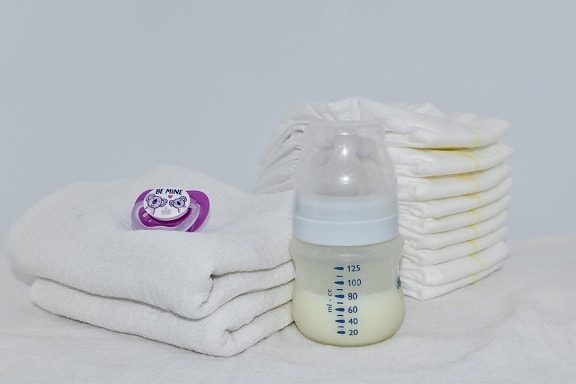 Baby, plienky, mlieko, čistota, hračka, fľaša, liečba, mydlo, plast, zátišie