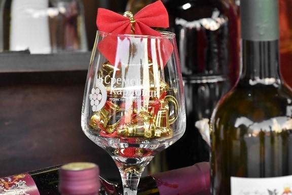 christmas, crystal, decoration, glass, luxury, wine, party, alcohol, drink, container