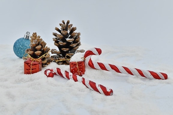 christmas, gifts, snowflakes, snow, winter, celebration, cold, frost, nature, snowflake