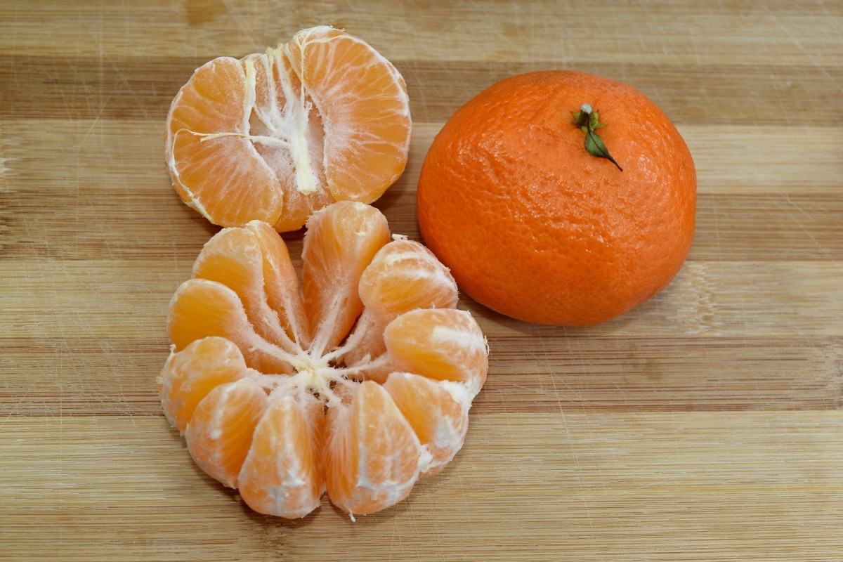 świeży, owoce, połowa, mandaryński, plastry, mandarynki, całość, owoców cytrusowych, witaminy, pomarańczowy