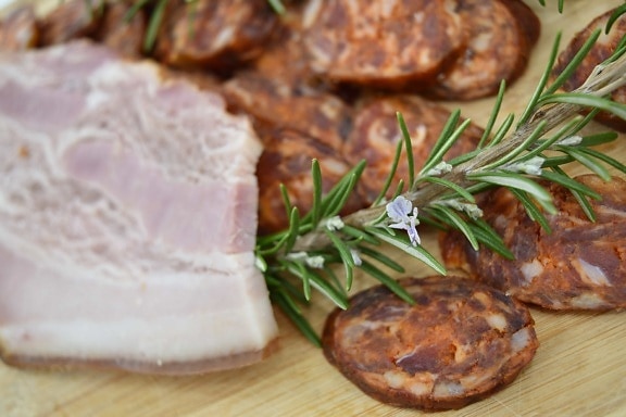 bacon, ham, pork, pork loin, rosemary, meat, lunch, food, plate, garnish