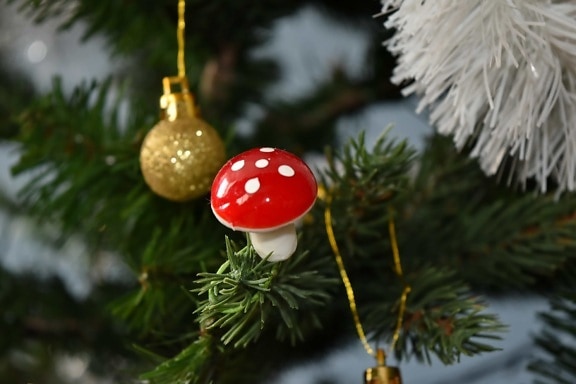 christmas, christmas tree, decoration, mushroom, hanging, shining, pine, evergreen, winter, conifer