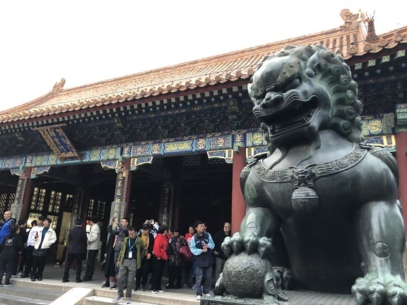 bronze, China, chinese, crowd, dragon, dragon head, people, sculpture, traveler, tourist