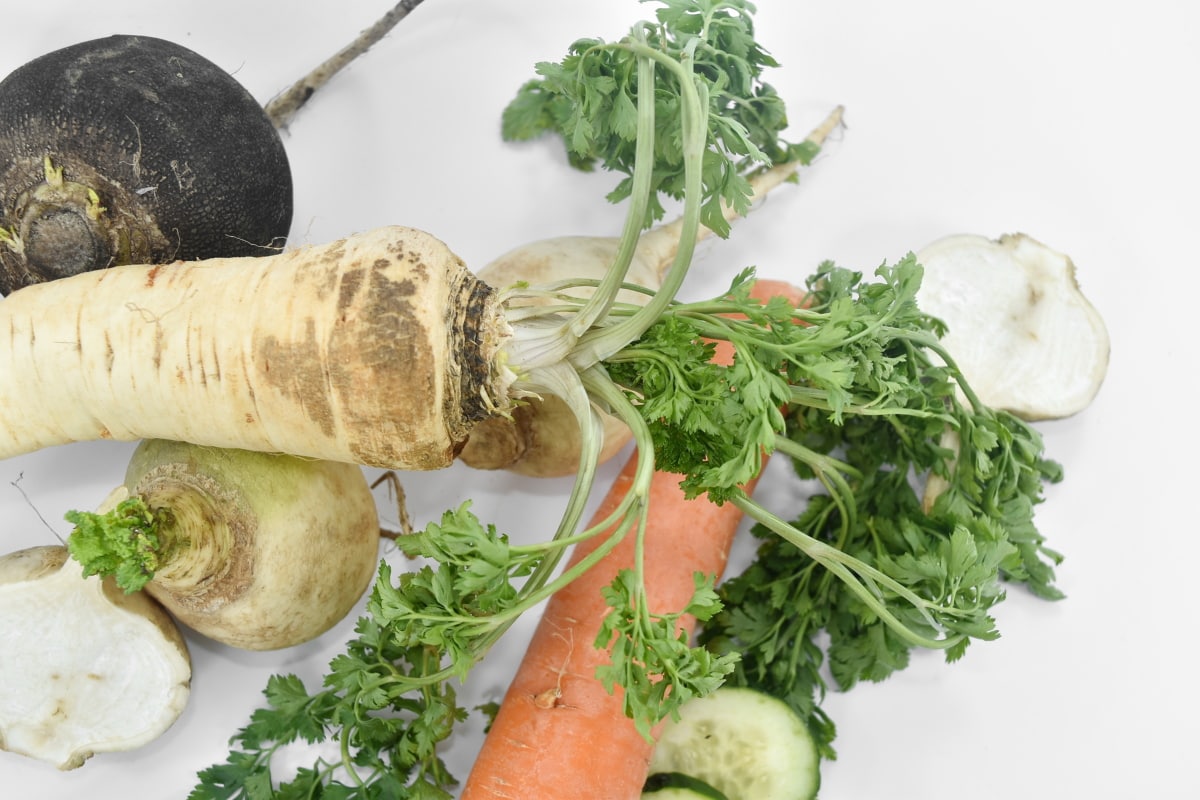 antioxidant, carrot, parsley, radish, salad, dinner, meal, vegetables, turnip, lunch