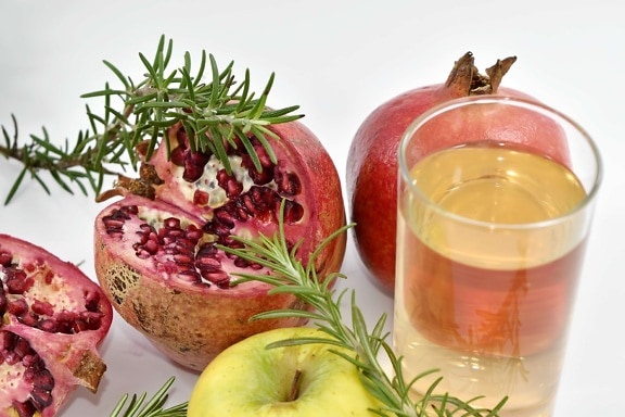 apple, fresh, fresh water, fruit, juice, pomegranate, health, nature, ingredients, glass