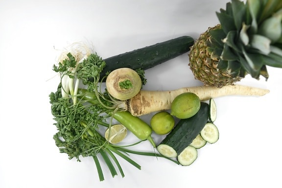 Salatalık, yeşil yaprakları, yeşil salata, yeşilimsi sarı, limon, soğan, maydanoz, biber, ananas, sebze