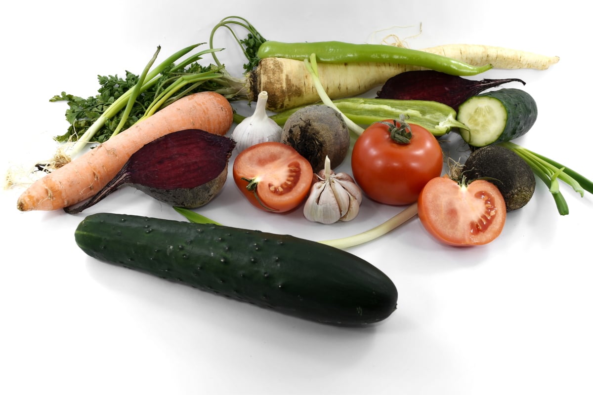 antioxidantes, calorías, hidratos de carbono, zanahoria, pepino, fresco, orgánica, perejil, tomates, verduras
