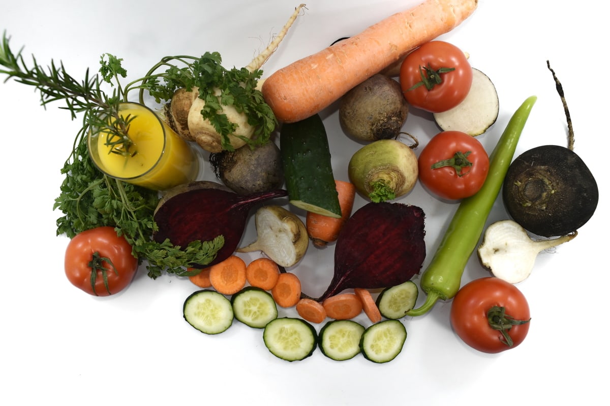 Rote Beete, Karotte, Sellerie, Fruchtsaft, Rettich, Rübe, Gemüse, Gurke, frisch, Essen