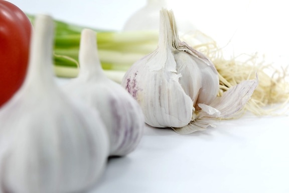 aromatic, fresh, garlic, leek, onion, roots, spice, vitamins, organic, ingredients