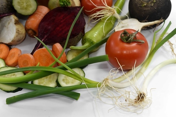 beetroot, carrot, celery, chives, kitchen table, kohlrabi, leek, onion, tomatoes, turnip