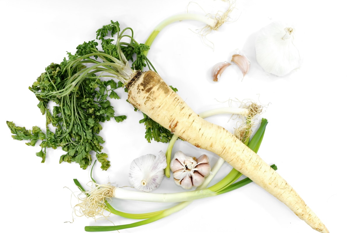 garlic, leek, parsley, salad, wild onion, food, produce, root, vegetable, meal