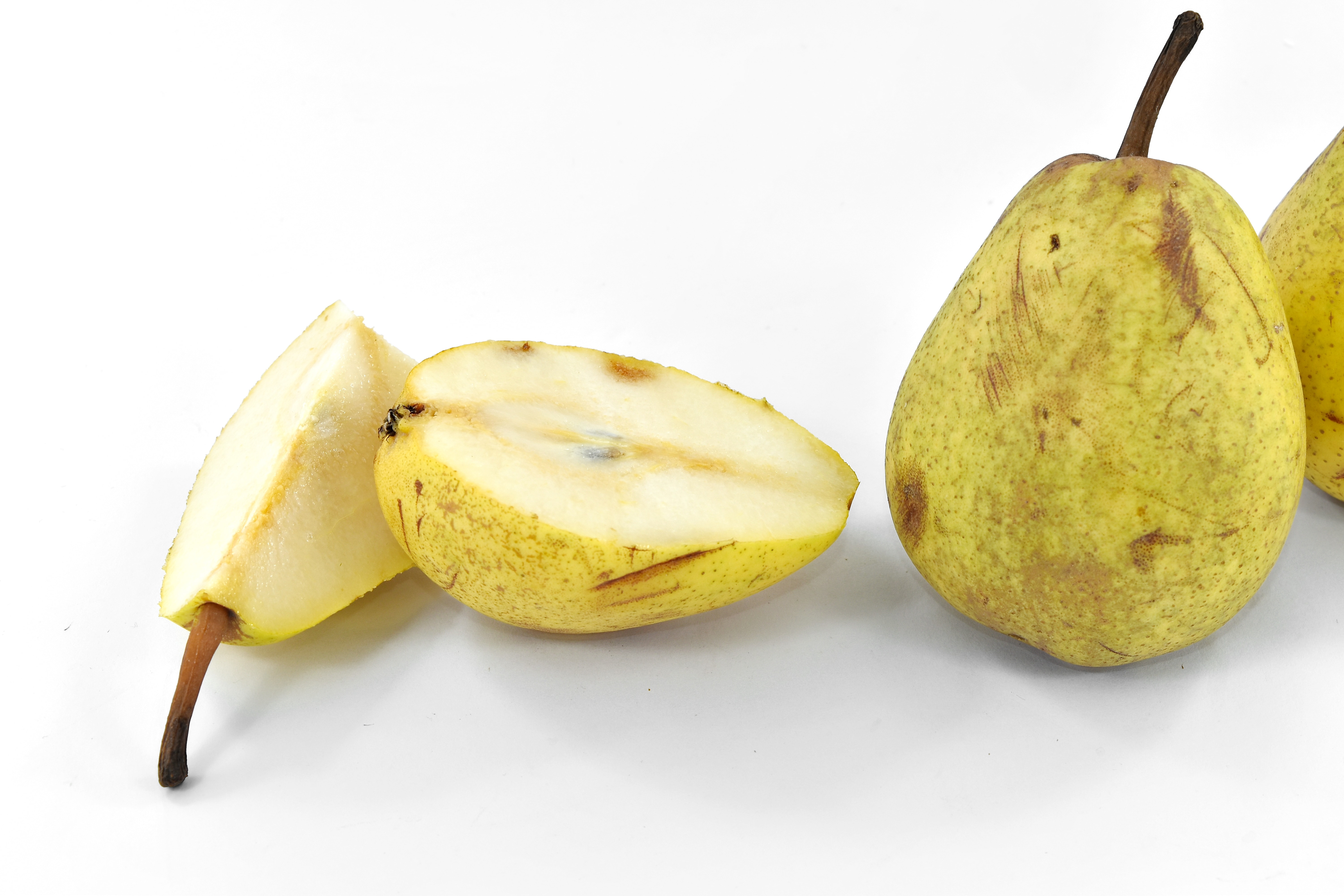 フリー写真画像 抗酸化 半分 有機 梨 黄色がかった茶色 フルーツ 食品 栄養 Pear おいしい
