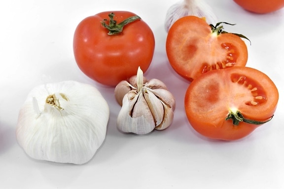antibacterial, antioxidant, garlic, half, organic, seed, tomatoes, vegetables, wet, healthy