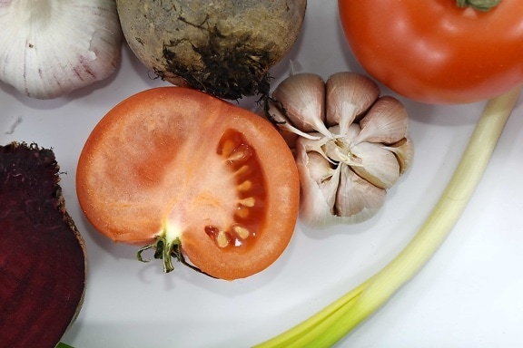 barbabietola rossa, aglio, la metà, fetta, pomodori, C vitamina, cibo, vegetale, produrre, ingredienti