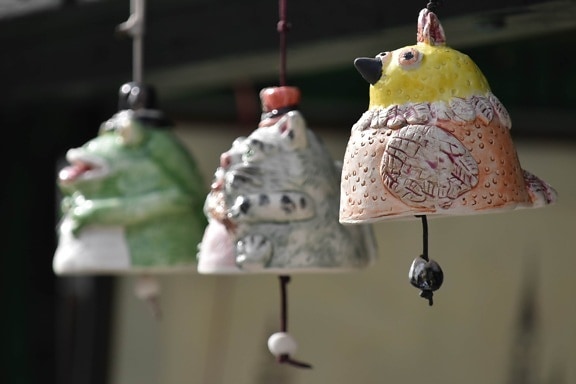 dzwon, ręcznie robione, ceramiki, wiszące, ptak, jedzenie, pomieszczeniu, dekoracja, na zewnątrz, tradycyjne