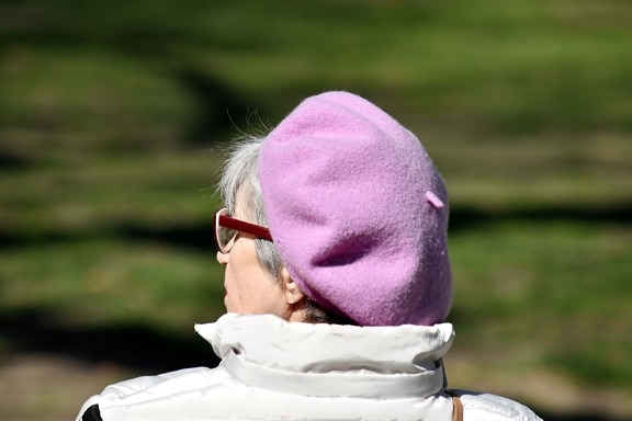personas de edad avanzada, lentes, abuela, Hat, persona, relajación, vista lateral, naturaleza, al aire libre, césped