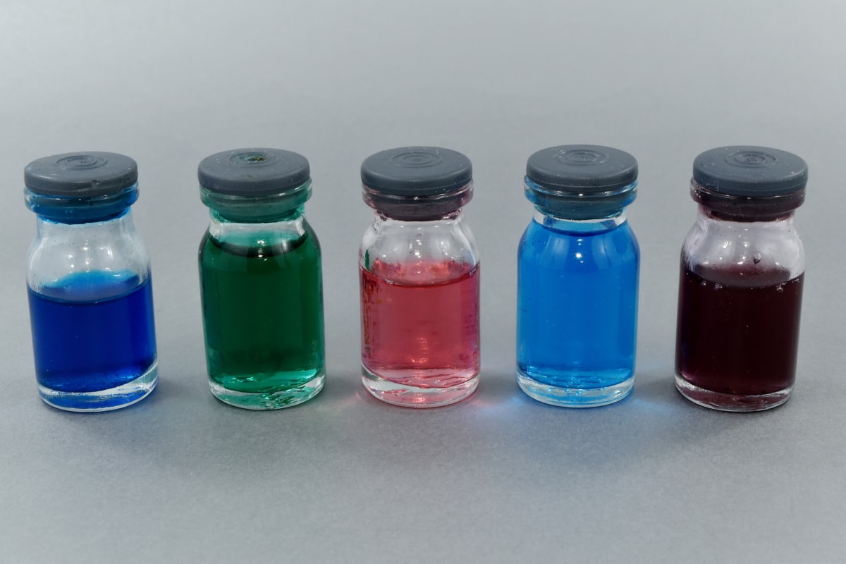 Хімічні речовини, хімія, Лабораторія, Біохімія, пляшки, барвистий, рідина, токсичні, токсин, пляшка