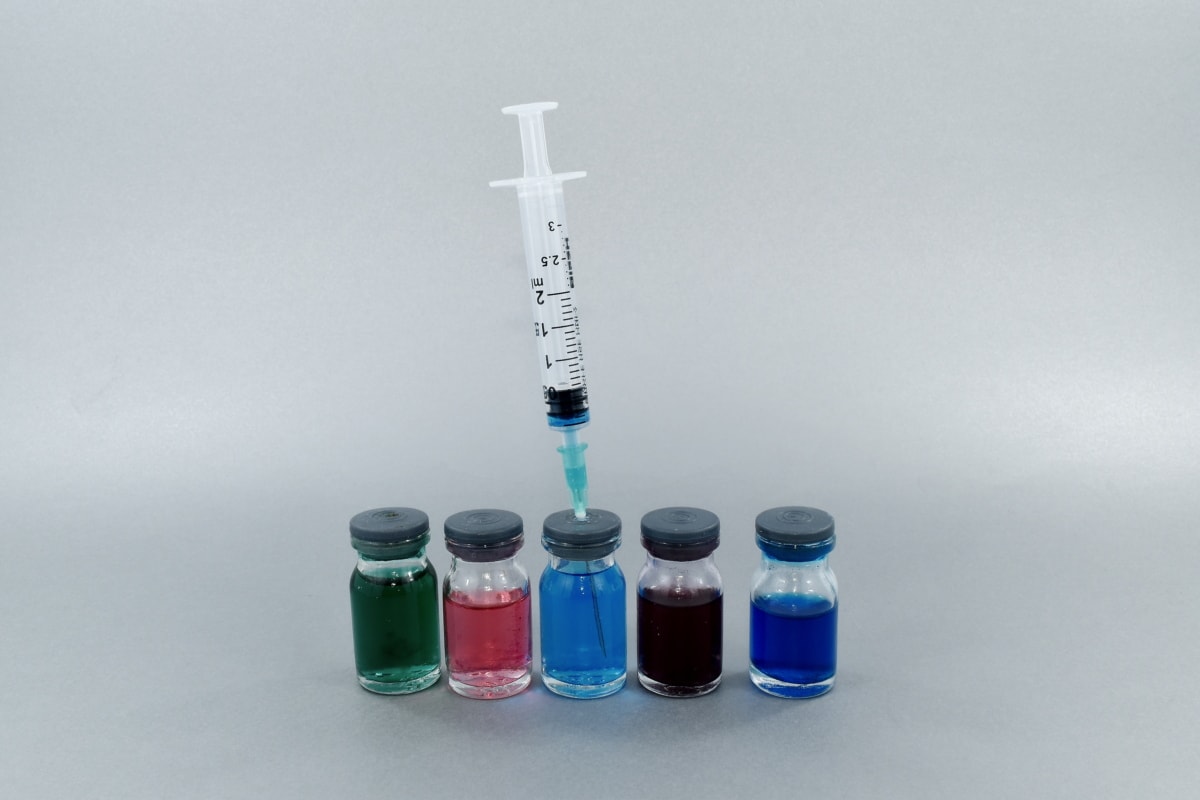 syringe, medicine, instrument, still life, science, pharmacology, treatment, plastic, glass, cure