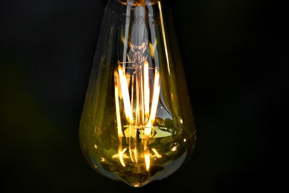 da vicino, energia elettrica, marrone chiaro, lampadina, splendente, trasparente, filo, bere, vetro, lampada