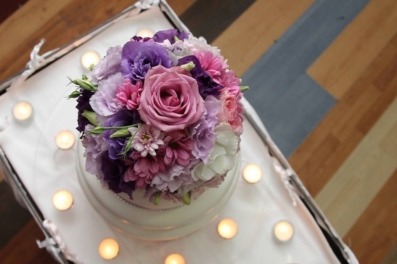 Blumenstrauß, Candle-Light, Kerzen, Hochzeit, Hochzeitstorte, Ehe, Liebe, Romantik, Anordnung, Blume
