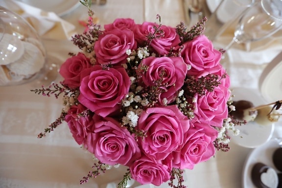 bouquet, ceremony, roses, tablecloth, tableware, romance, wedding, love, rose, arrangement