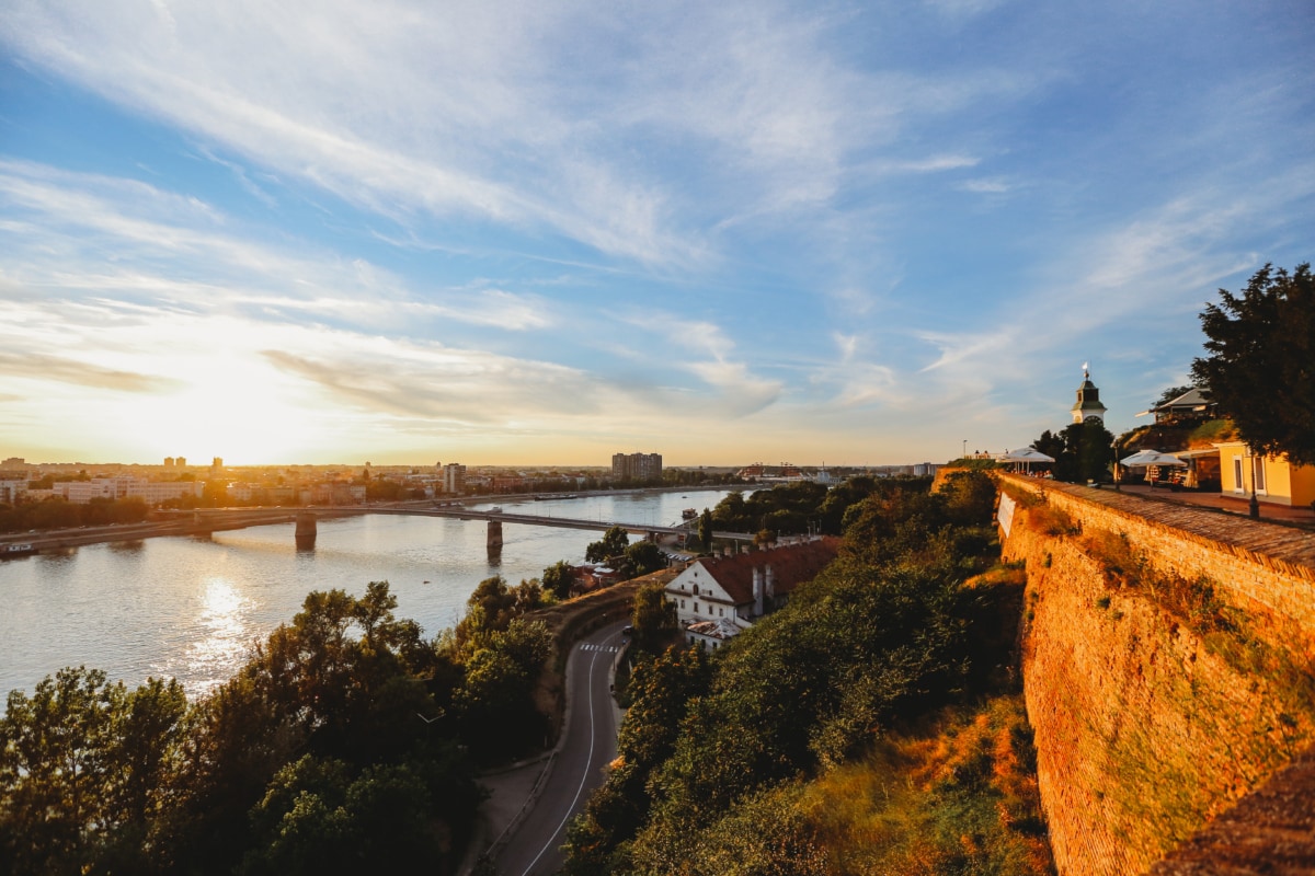 Luchtfoto, brug, stadsgezicht, Rivier de Donau, Servië, toeristische attractie, landschap, water, zonsondergang, rivier