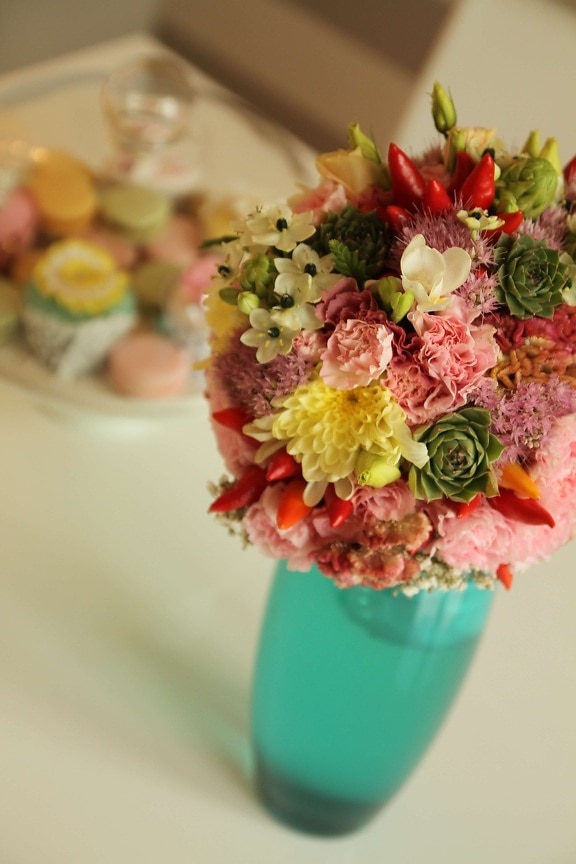 bouquet, colorato, zona pranzo, decorazione di interni, design d'interni, vaso, decorazione, disposizione, fiore, foglia