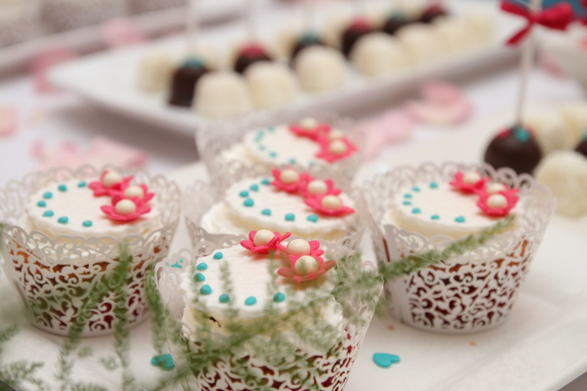 baked goods, cakes, confectionery, decorative, sweet, delicious, food, cake, dessert, candy
