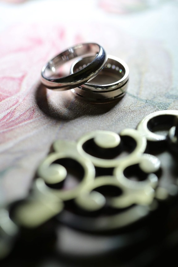 dárek, zlato, láska, kroužky, stín, symbol, snubní prsten, svatba, bižuterie, tradiční