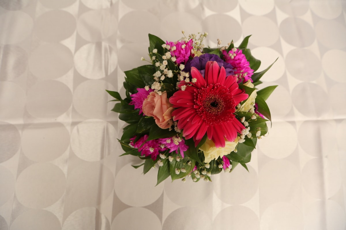 bouquet, romantic, silk, tablecloth, vase, flowers, arrangement, decoration, love, flower