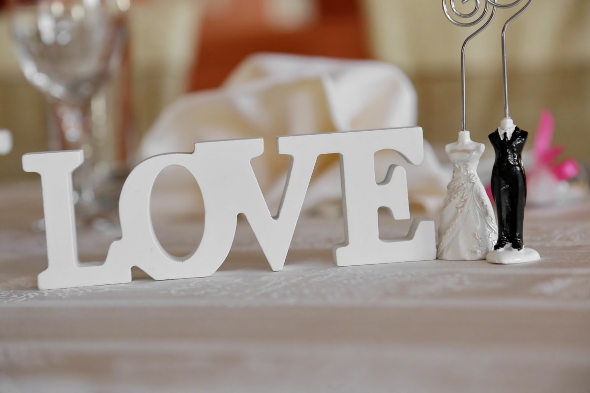 figurilla, amor, matrimonio, romance, escultura, Día de San Valentín, boda, adentro, muebles, tabla