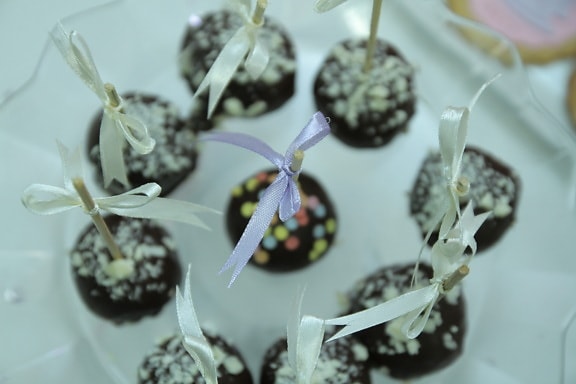 chocolate, close-up, detail, lollipop, ribbon, sticks, tasty, decoration, banquet, ceramics