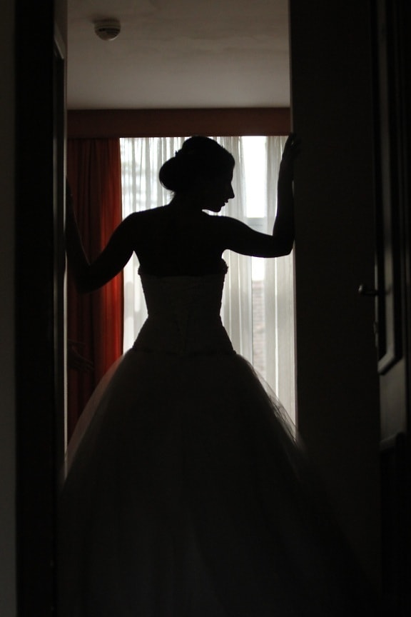 bride, silhouette, wedding, wedding dress, portrait, model, people, girl, boutique, window
