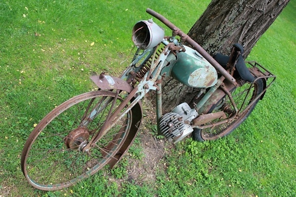 abandoned, motorcycle, oldtimer, rust, old, grass, outdoors, outdoor, summer, outside